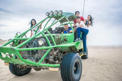 Buggy in Huacachina, Ica Buggy in Huacachina, Ica