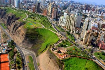 Lima Bike Tour: Biking The Green Coast & El Morro Hill Lima Bike Tour: Biking The Green Coast & El Morro Hill