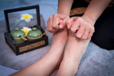 Thai Reflexology - 1 hour Thai Reflexology - 1 hour
