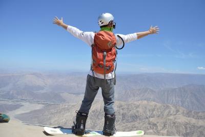 Sandboarding in the biggest dune of the world - Cerro Blanco
