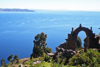 A Full Day Tour View: Uros and Taquile Islands on the Titicaca La A Full Day Tour View: Uros and Taquile Islands on the Titicaca La