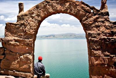 Full-Day Tour to the Floating Islands of Uros & Taquile Including Full-Day Tour to the Floating Islands of Uros & Taquile Including