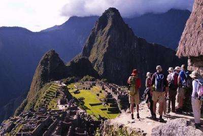 Machu Picchu Guided Tour from Aguas Calientes Machu Picchu Guided Tour from Aguas Calientes