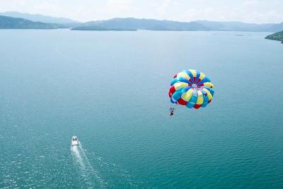 Parasailing and Clear Kayak Experience in Coron Parasailing and Clear Kayak Experience in Coron