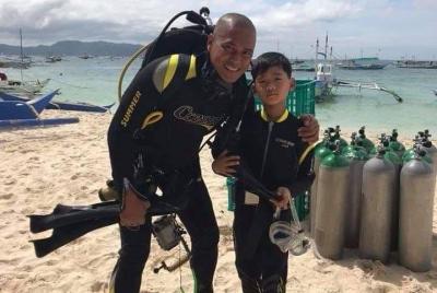 DiveGurus-PADI Bubblemaker (Kid DiveGurus-PADI Bubblemaker (Kid's Discover Scuba Diving for 8-10y