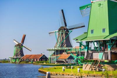 Volendam, Marken and Windmills Day Trip from Amsterdam Volendam, Marken and Windmills Day Trip from Amsterdam