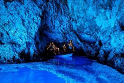 6 Islands, Hvar and Blue Cave Small-Group Tour with Lunch and Win 6 Islands, Hvar and Blue Cave Small-Group Tour with Lunch and Win