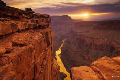 Full-Day Grand Canyon and Nizwa Tour by 4x4 Full-Day Grand Canyon and Nizwa Tour by 4x4