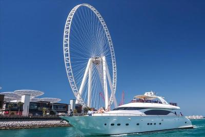 Dubai Marina Yacht Tour with Breakfast or BBQ Dubai Marina Yacht Tour with Breakfast or BBQ