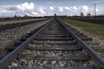 Auschwitz-Birkenau guided tour + transfer from Kraków (FULL EXPER