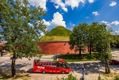 Hop on Hop off bus & Gondola Cruise - 1 Day Ticket - WOW KRAKOW Hop on Hop off bus & Gondola Cruise - 1 Day Ticket - WOW KRAKOW