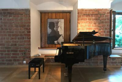 Chopin´s Warsaw: guided Royal Route tour with concert included Chopin´s Warsaw: guided Royal Route tour with concert included