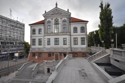 Warsaw: Private Chopin Guided Tour with tickets to Chopin Museum