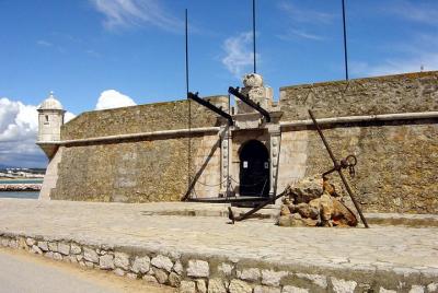 Lagos, Sagres & Cape St.Vincent Half-Day Bus Tour  Lagos, Sagres & Cape St.Vincent Half-Day Bus Tour