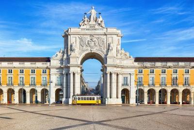 Lisbon Guided Bus Tour