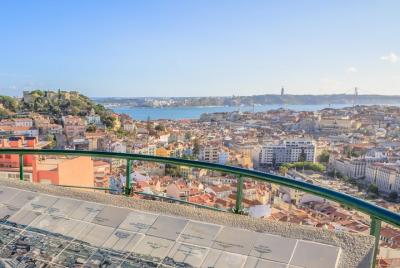 Lisbon Small Group Tour