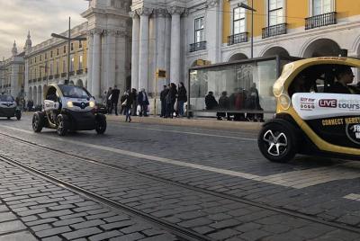 Lisbon Family & Friends - Self-Drive Group Tour with Local Guide