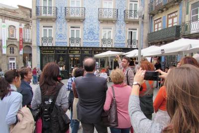 3-Hour Walking Tour: Tiles of Porto 3-Hour Walking Tour: Tiles of Porto