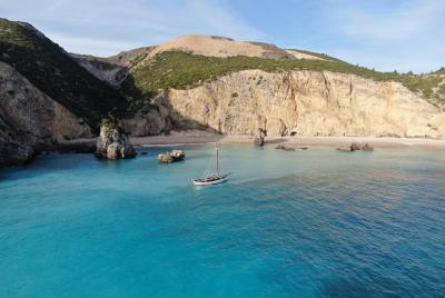 2h - Sesimbra Bay and Ribeiro do Cavalo Beach