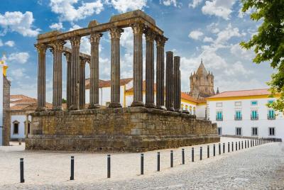 Private Walking Tour of Highlights Locations in Evora Private Walking Tour of Highlights Locations in Evora